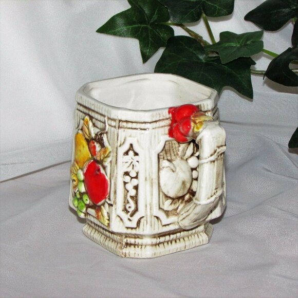 4 Vintage Ceramic Coffee Mugs Hand Painted Fruit Majolica Japan Kitchen Decor - Picture 8 of 11